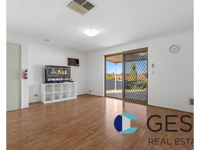 25 Coppercups Retreat, Mirrabooka WA 6061