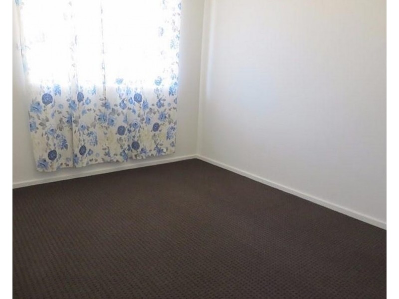 19 Ipswich Crescent, Girrawheen WA 6064