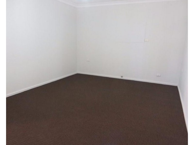 19 Ipswich Crescent, Girrawheen WA 6064