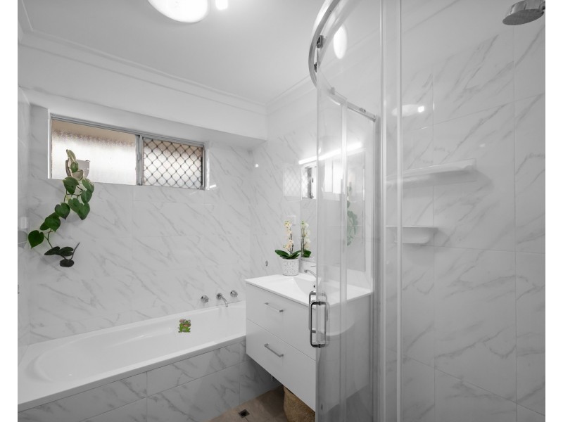 39 Amberton Avenue, Girrawheen WA 6064