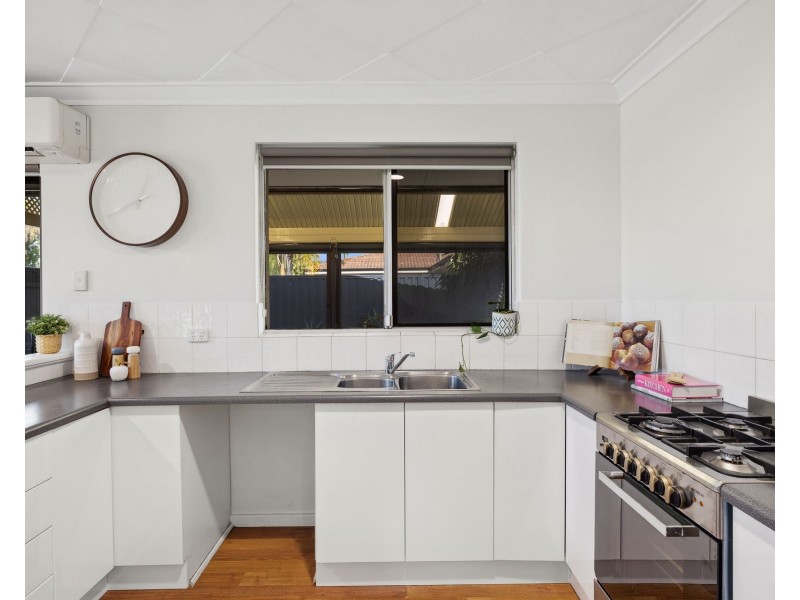 42 FARLEY WAY, Bayswater WA 6053