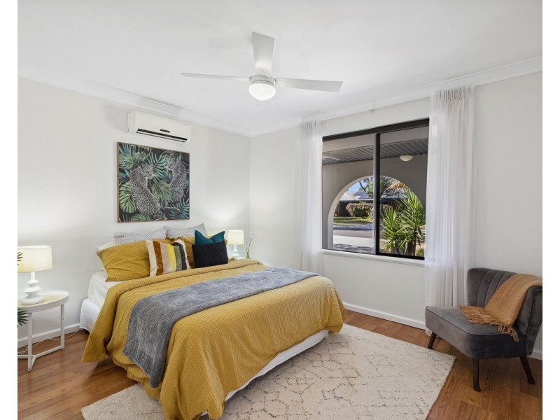 42 FARLEY WAY, Bayswater WA 6053