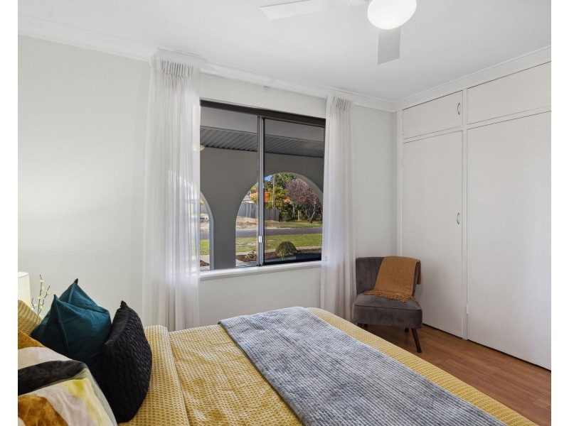 42 FARLEY WAY, Bayswater WA 6053