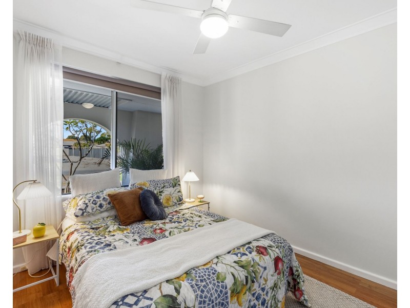 42 FARLEY WAY, Bayswater WA 6053