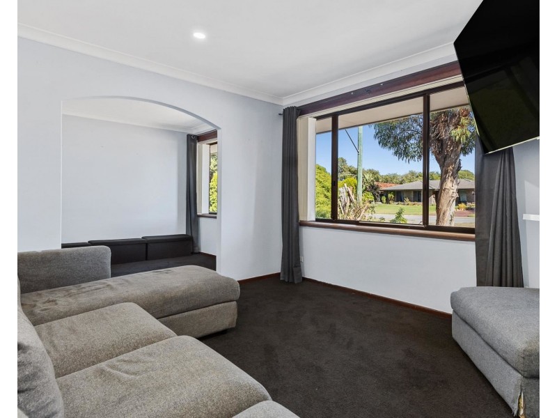 28 Stainer Avenue, Rockingham WA 6168