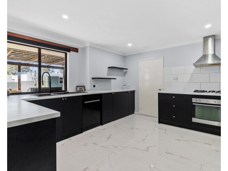 28 Stainer Avenue, Rockingham WA 6168