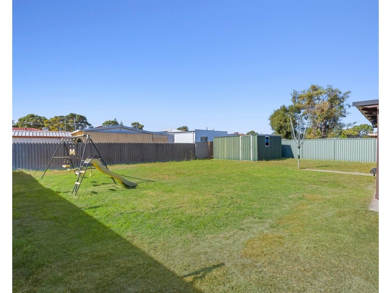 28 Stainer Avenue, Rockingham WA 6168