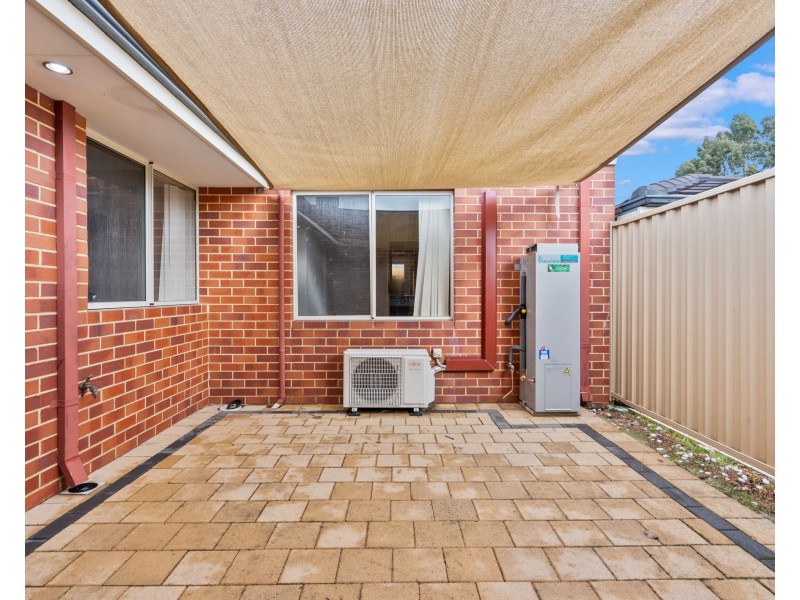 43A Stroughton Road, Westminster WA 6061