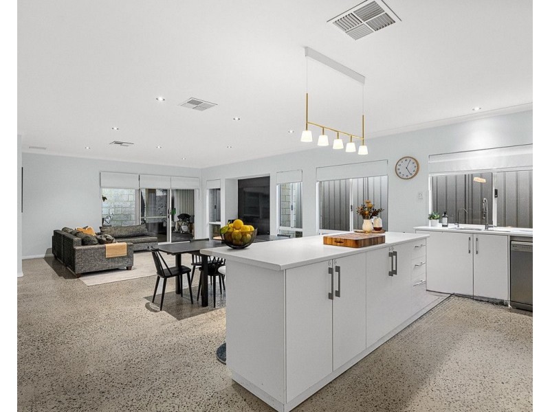 76 Appleby Drive, Darch WA 6065