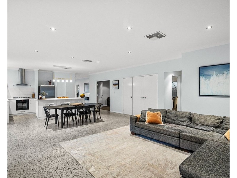 76 Appleby Drive, Darch WA 6065