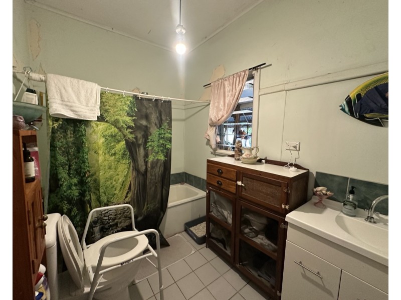 818 Pinjarra Road, Furnissdale WA 6209