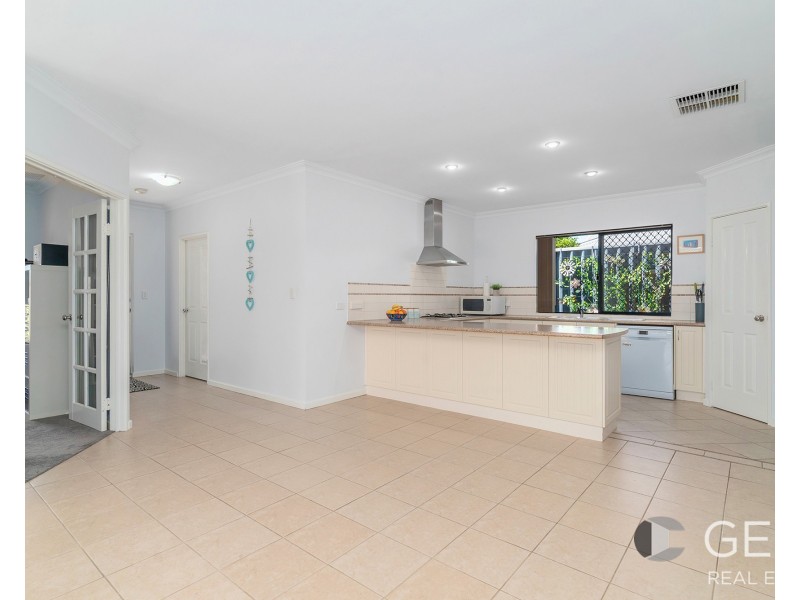 15a Shadwell Court, Caversham WA 6055