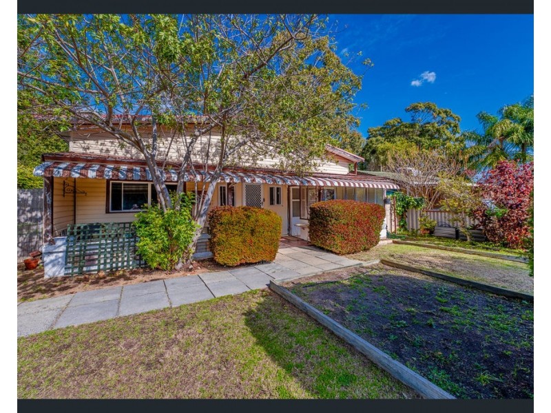 33 Eacott Street, Mandurah WA 6210