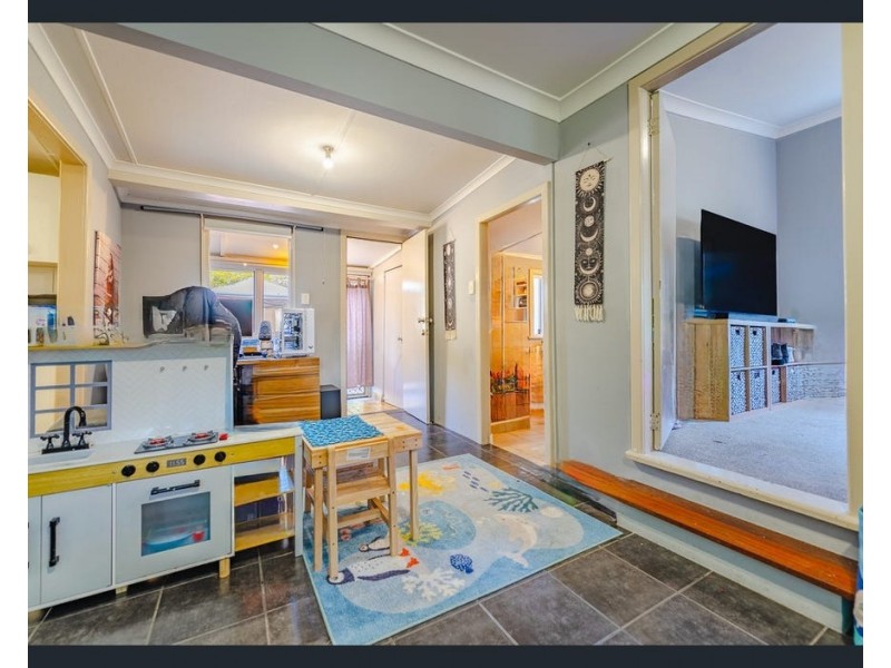 33 Eacott Street, Mandurah WA 6210