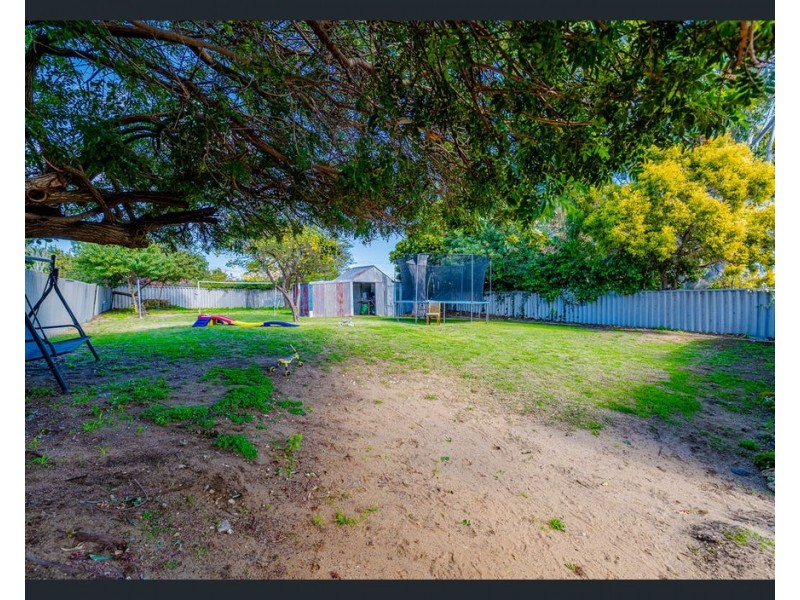 33 Eacott Street, Mandurah WA 6210