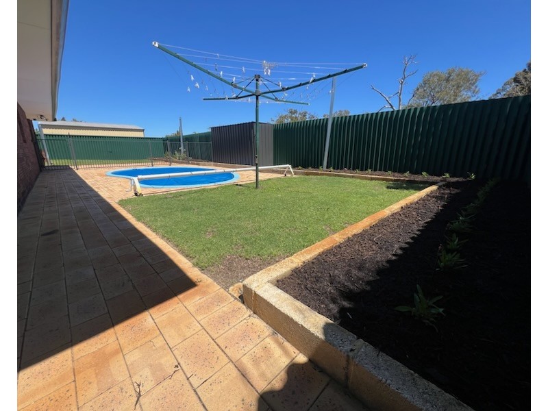 15 Florey Place, Huntingdale WA 6110