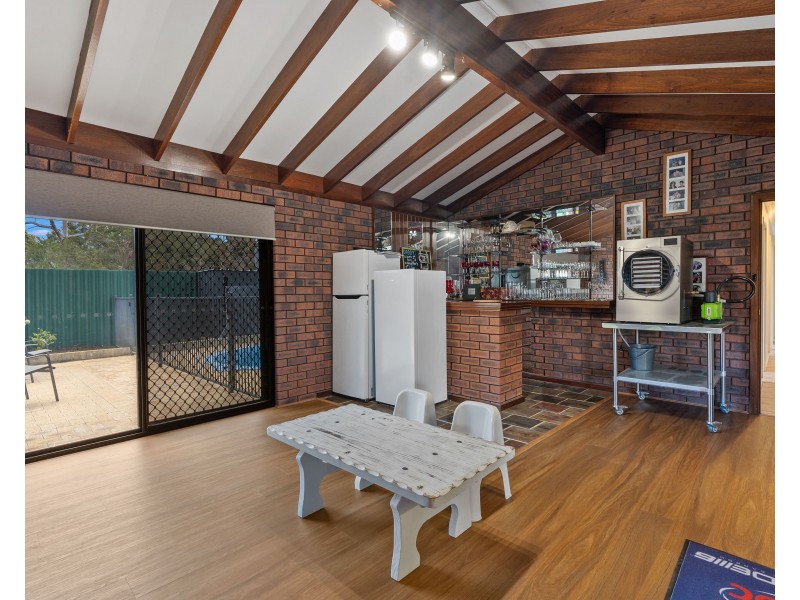 15 Florey Place, Huntingdale WA 6110