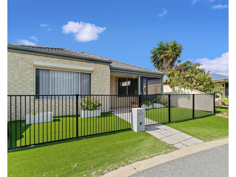 10 Keelia Vale, Lakelands WA 6180