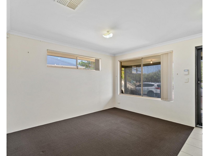 10 Keelia Vale, Lakelands WA 6180