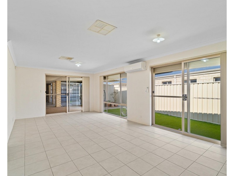 10 Keelia Vale, Lakelands WA 6180