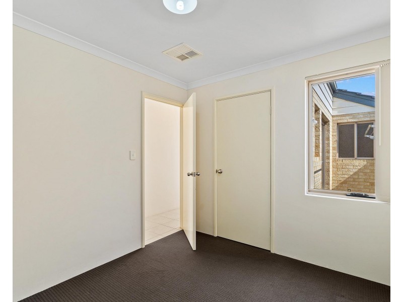 10 Keelia Vale, Lakelands WA 6180