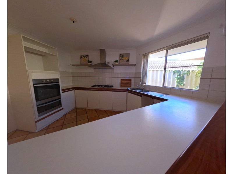 6 Astra Court, Ocean Reef WA 6027