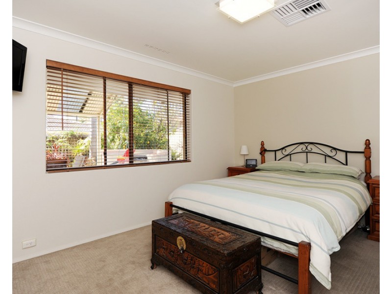 76 DARLEY CIRCLE, Bull Creek WA 6149