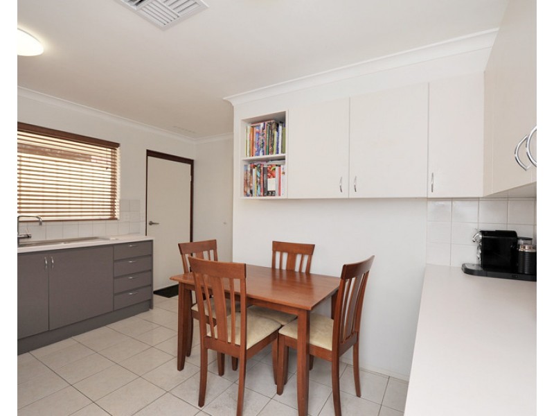 76 DARLEY CIRCLE, Bull Creek WA 6149