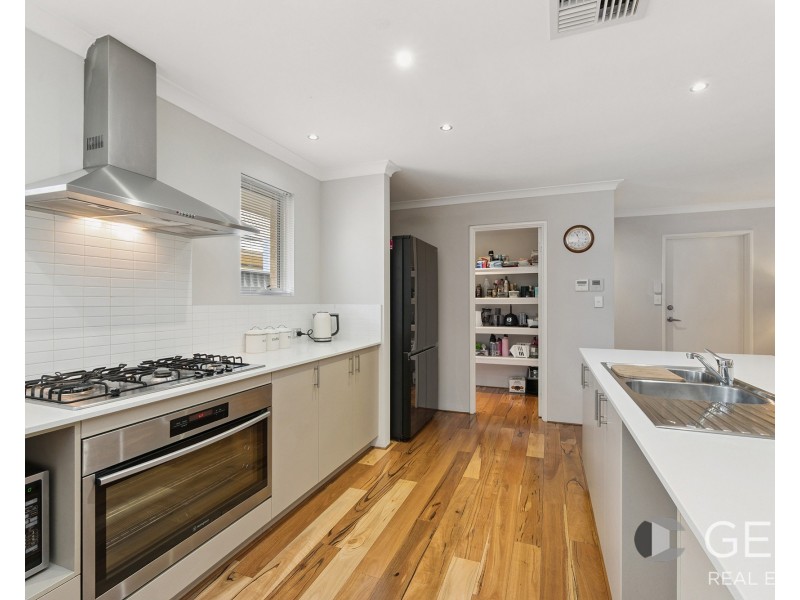 1 Summerville Bvd, Caversham WA 6055