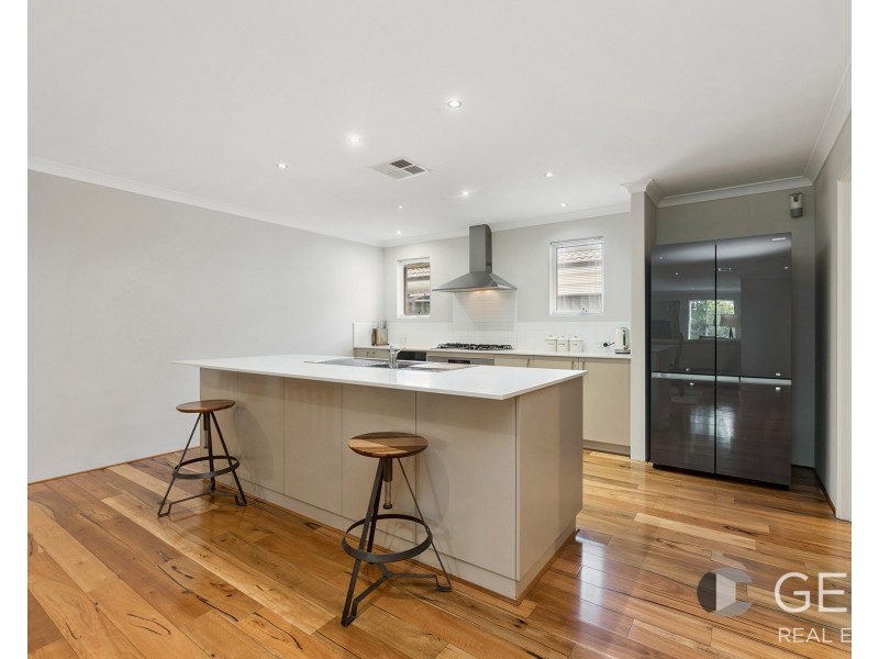 1 Summerville Bvd, Caversham WA 6055