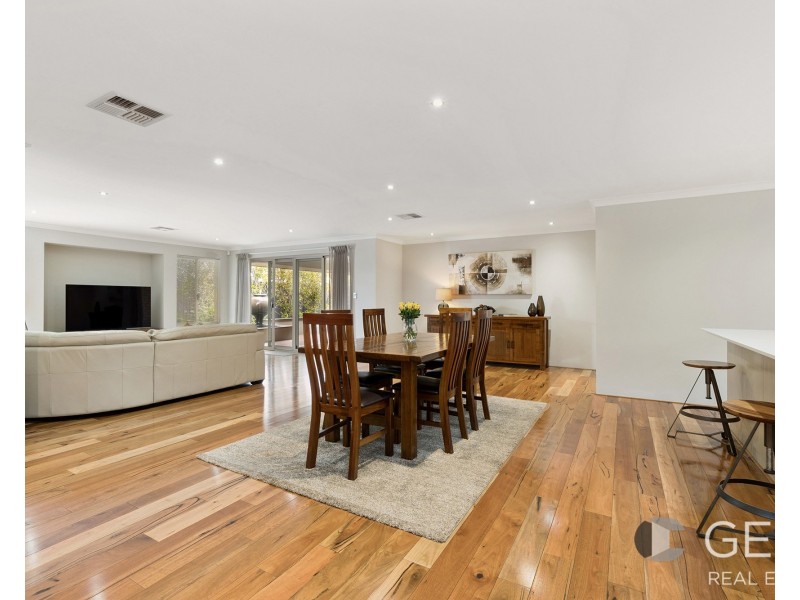 1 Summerville Bvd, Caversham WA 6055