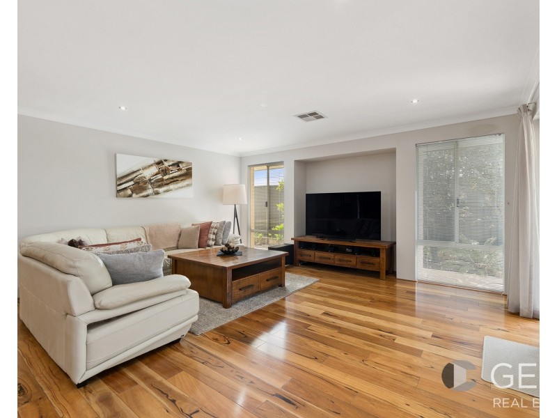 1 Summerville Bvd, Caversham WA 6055