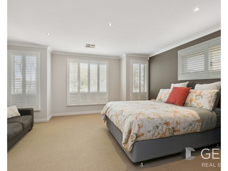 1 Summerville Bvd, Caversham WA 6055