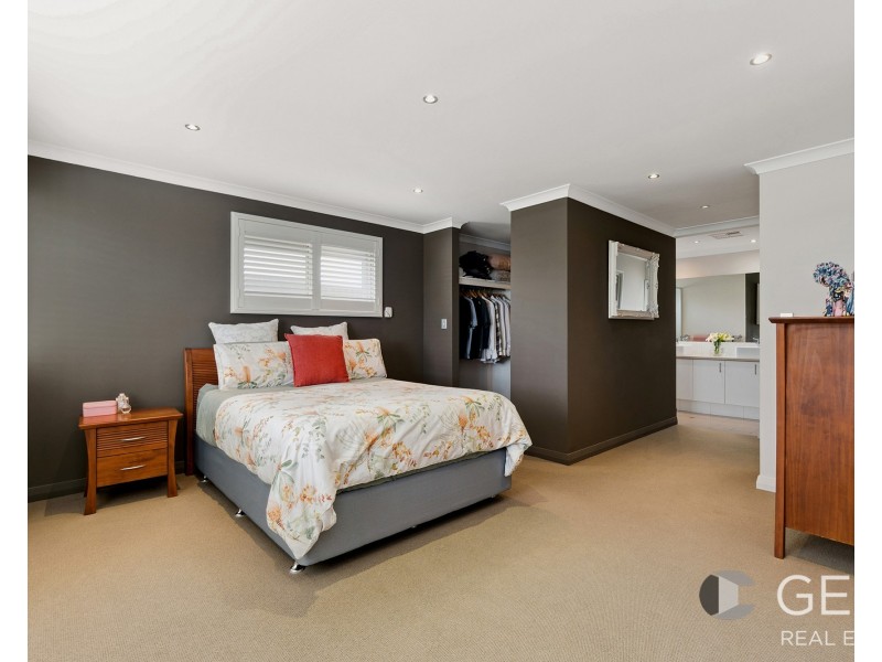 1 Summerville Bvd, Caversham WA 6055