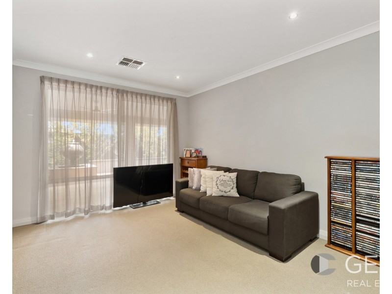 1 Summerville Bvd, Caversham WA 6055