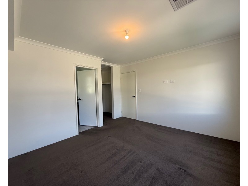 22 Splendour Avenue, Henley Brook WA 6055