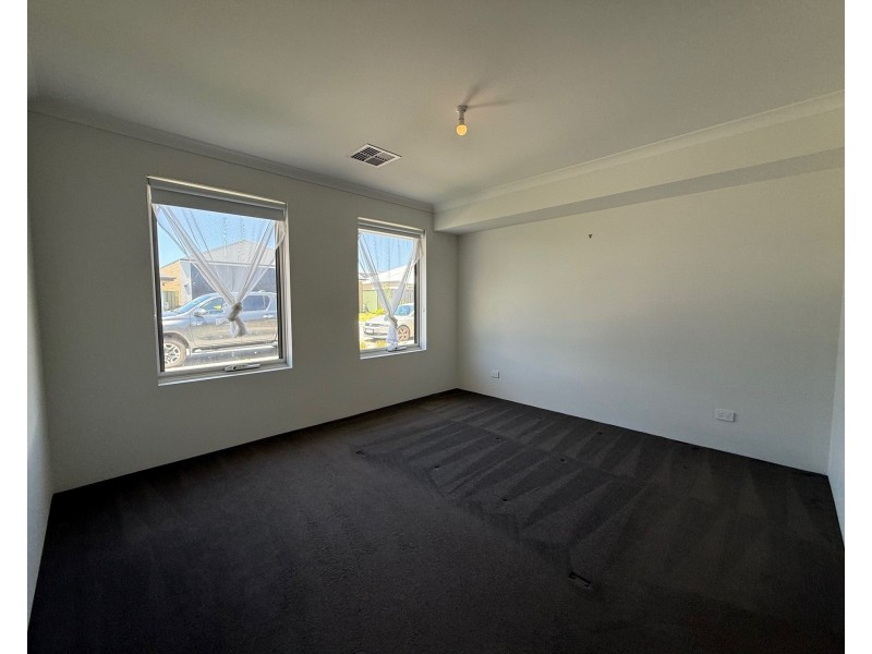 22 Splendour Avenue, Henley Brook WA 6055