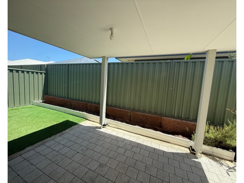 22 Splendour Avenue, Henley Brook WA 6055