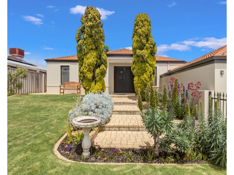 9 Syme Road, Alexander Heights WA 6064