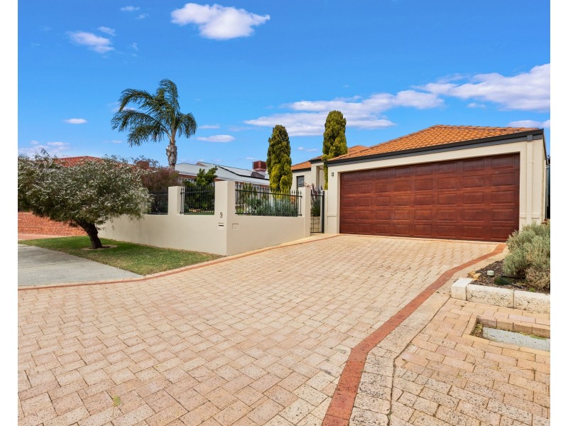 9 Syme Road, Alexander Heights WA 6064