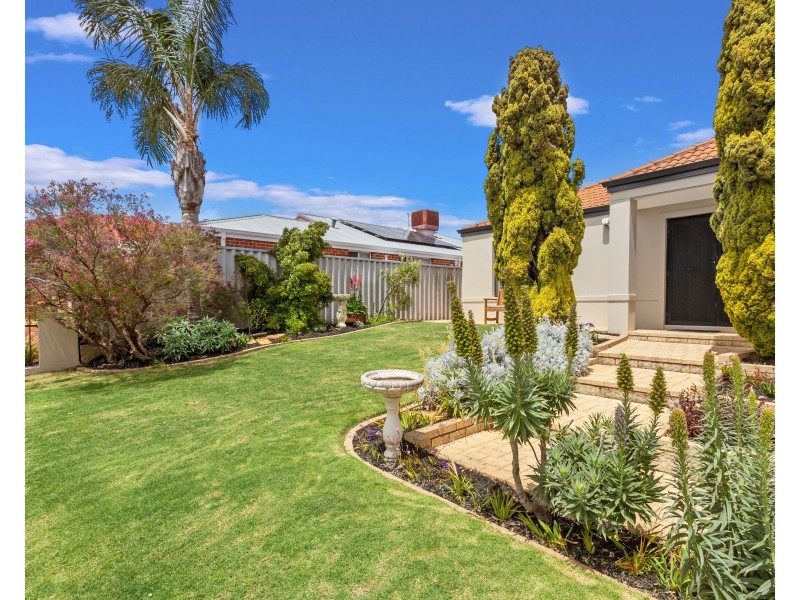 9 Syme Road, Alexander Heights WA 6064