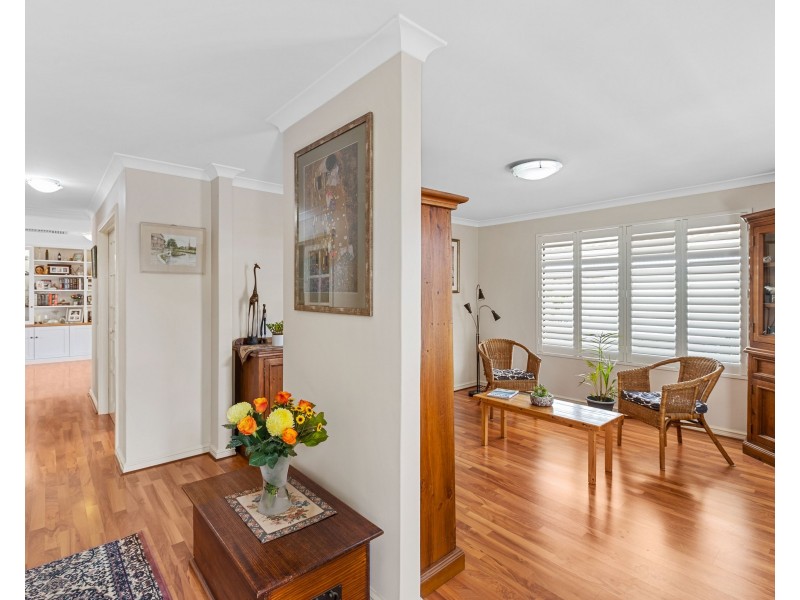 9 Syme Road, Alexander Heights WA 6064