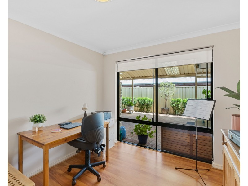 9 Syme Road, Alexander Heights WA 6064