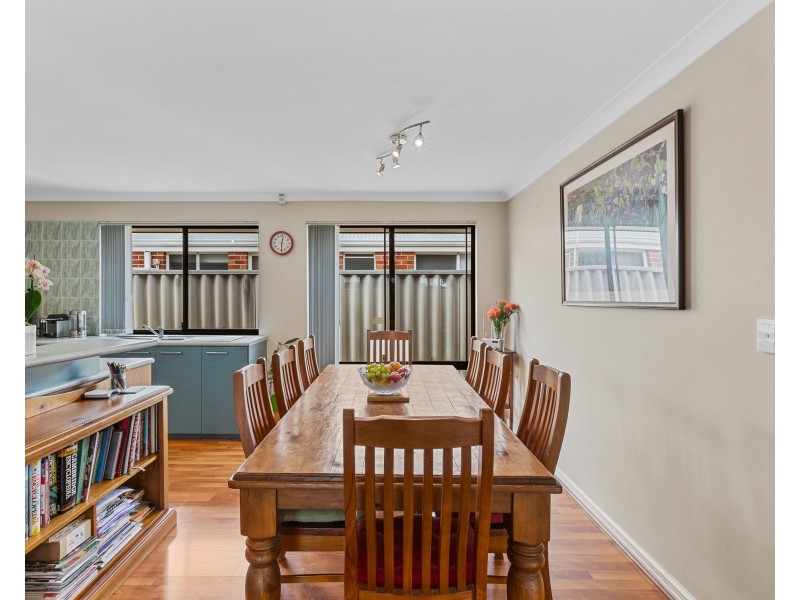 9 Syme Road, Alexander Heights WA 6064