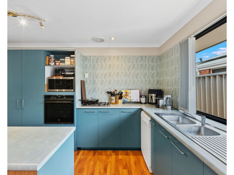 9 Syme Road, Alexander Heights WA 6064