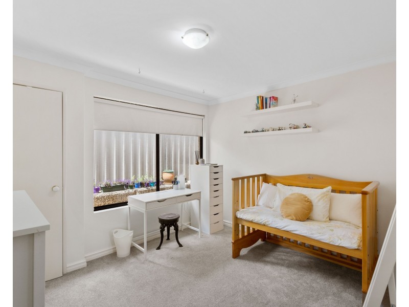 9 Syme Road, Alexander Heights WA 6064