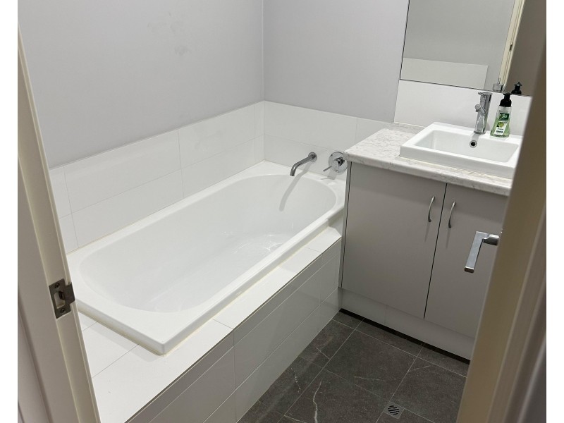 5 Purdy Lane, Eglinton WA 6034