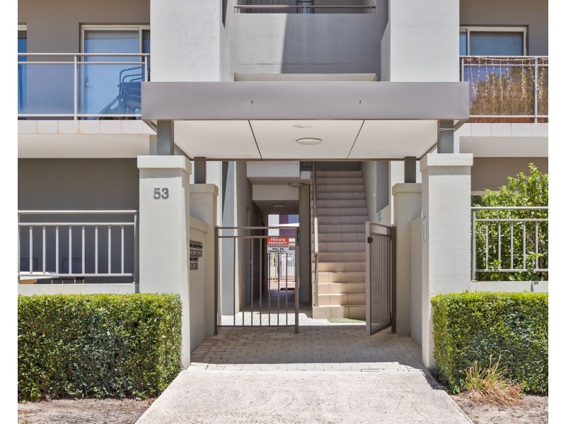 4/53 The Parkway, Ellenbrook WA 6069
