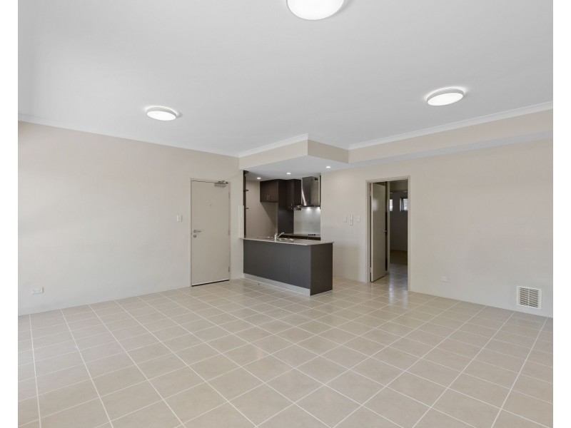 4/53 The Parkway, Ellenbrook WA 6069
