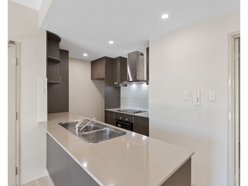 4/53 The Parkway, Ellenbrook WA 6069